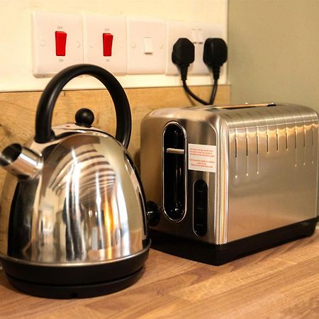 2 Bedroom Charming & Luxury Malt Cottage, Garden, Netflix, Free Parking Bourton-on-the-Water Екстериор снимка