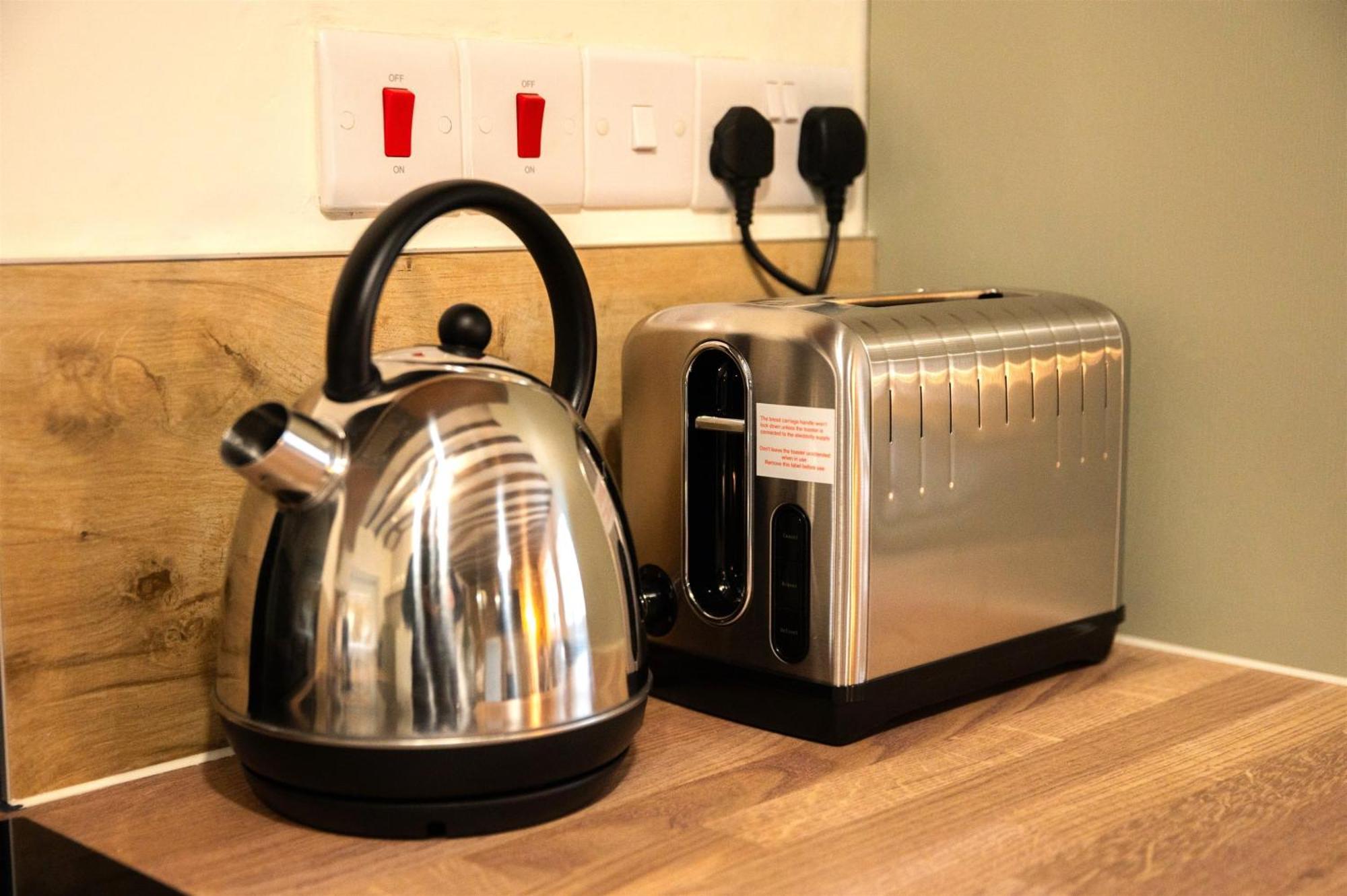 2 Bedroom Charming & Luxury Malt Cottage, Garden, Netflix, Free Parking Bourton-on-the-Water Екстериор снимка